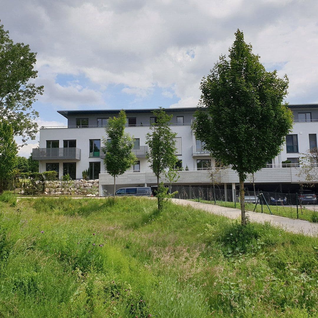 Prenájom bytu 4-izbový 111 m², Georg-Huber-Straße 14a, Zorneding - Ortsteil Pöring, Bavorsko Prenájom bytu 4-izbový 111 m², Georg-Huber-Straße 14a, Zorneding - Ortsteil Pöring, Bavorsko