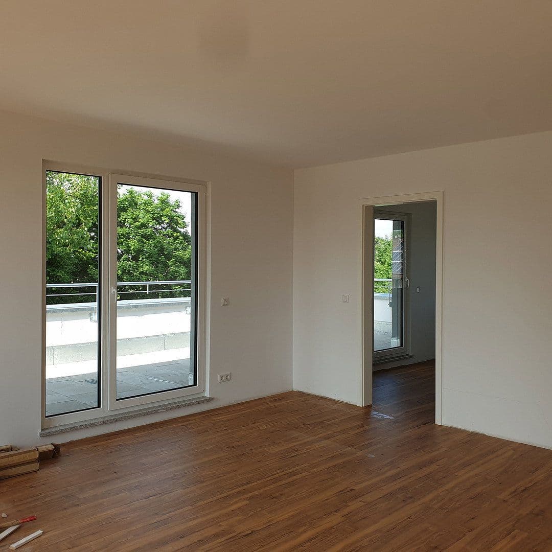 Prenájom bytu 4-izbový 111 m², Georg-Huber-Straße 14a, Zorneding - Ortsteil Pöring, Bavorsko Prenájom bytu 4-izbový 111 m², Georg-Huber-Straße 14a, Zorneding - Ortsteil Pöring, Bavorsko
