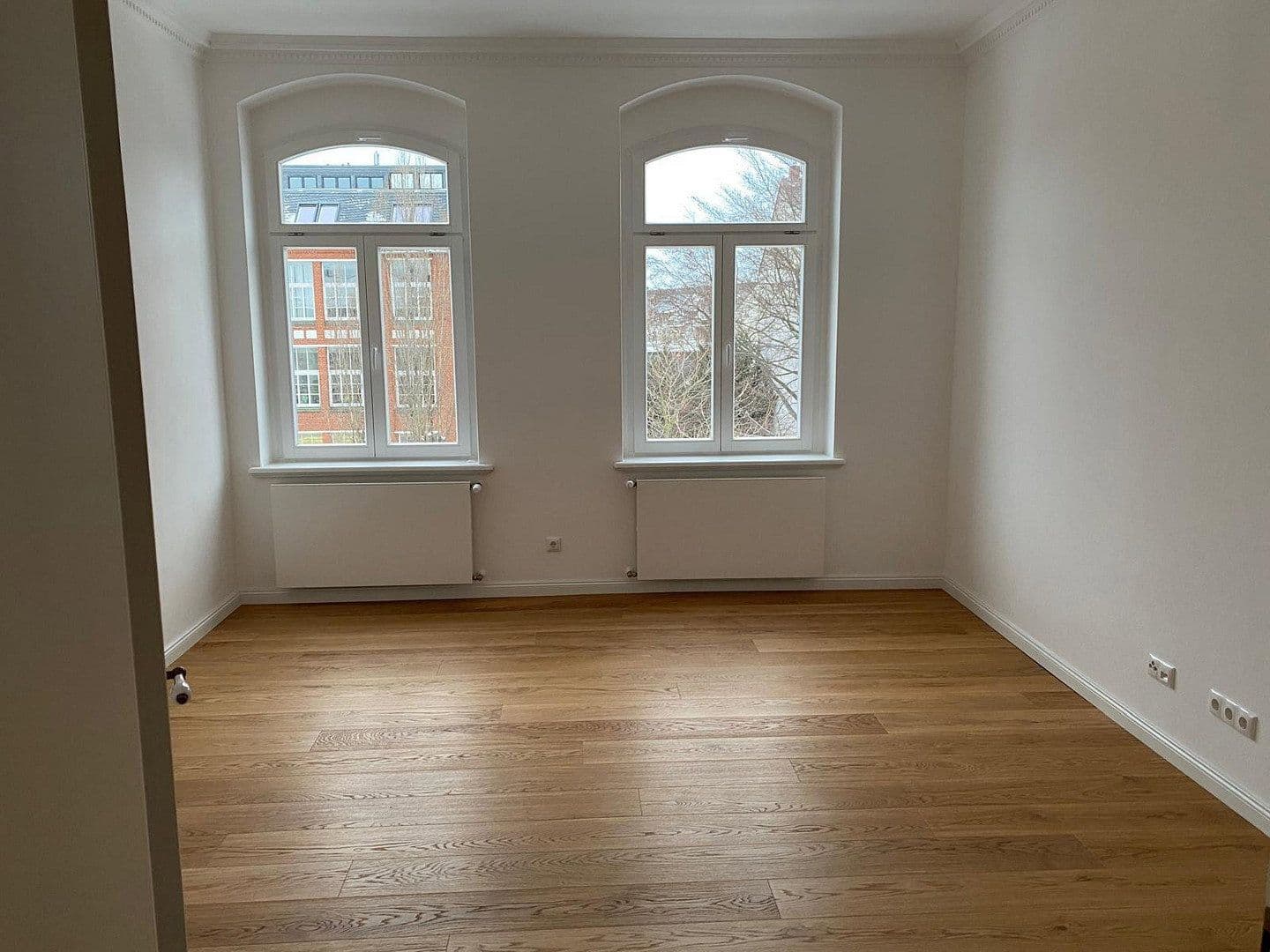 Prenájom bytu 4-izbový 112 m², Straße der Nationen, Chemnitz, Sasko Prenájom bytu 4-izbový 112 m², Straße der Nationen, Chemnitz, Sasko