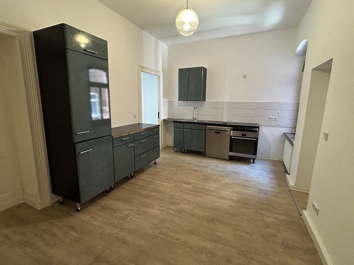 Prenájom bytu 3-izbový 96 m², Reilstraße 2, Halle, Sasko-Anhaltsko Prenájom bytu 3-izbový 96 m², Reilstraße 2, Halle, Sasko-Anhaltsko