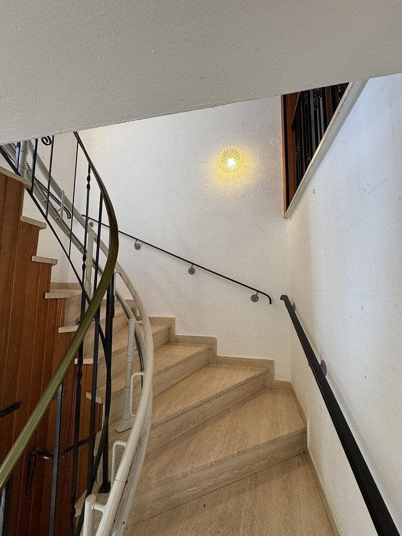 Predaj domu 279 m², pozemok 544 m², Am Schöt 19, Hameln, Dolné Sasko Predaj domu 279 m², pozemok 544 m², Am Schöt 19, Hameln, Dolné Sasko