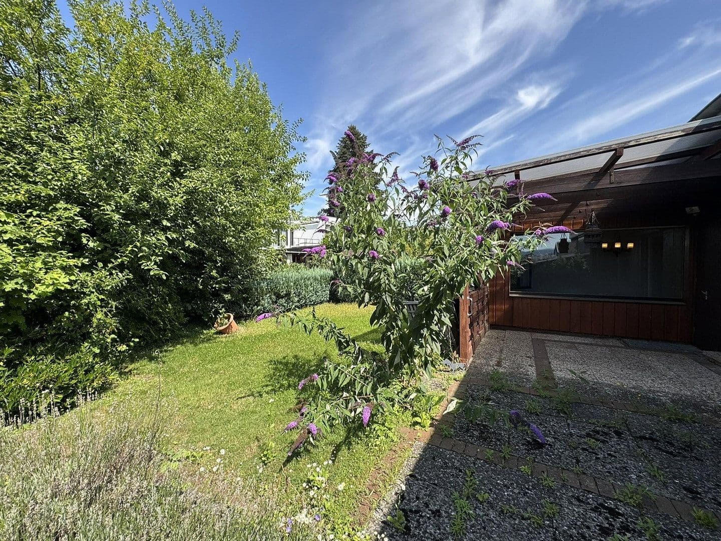 Predaj domu 279 m², pozemok 544 m², Am Schöt 19, Hameln, Dolné Sasko Predaj domu 279 m², pozemok 544 m², Am Schöt 19, Hameln, Dolné Sasko