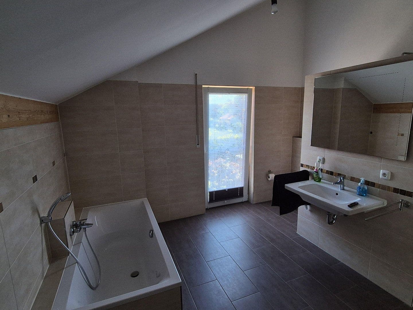 Predaj domu 147 m², pozemok 575 m², Reitweg 7, Lindberg, Bavorsko Predaj domu 147 m², pozemok 575 m², Reitweg 7, Lindberg, Bavorsko