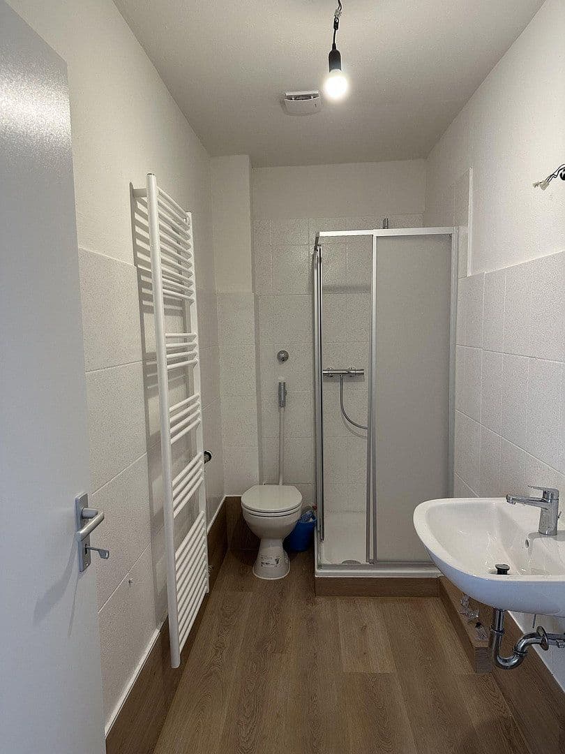 Prenájom bytu 4-izbový 94 m², Essen, Severné Porýnie - Westfálsko Prenájom bytu 4-izbový 94 m², Essen, Severné Porýnie - Westfálsko