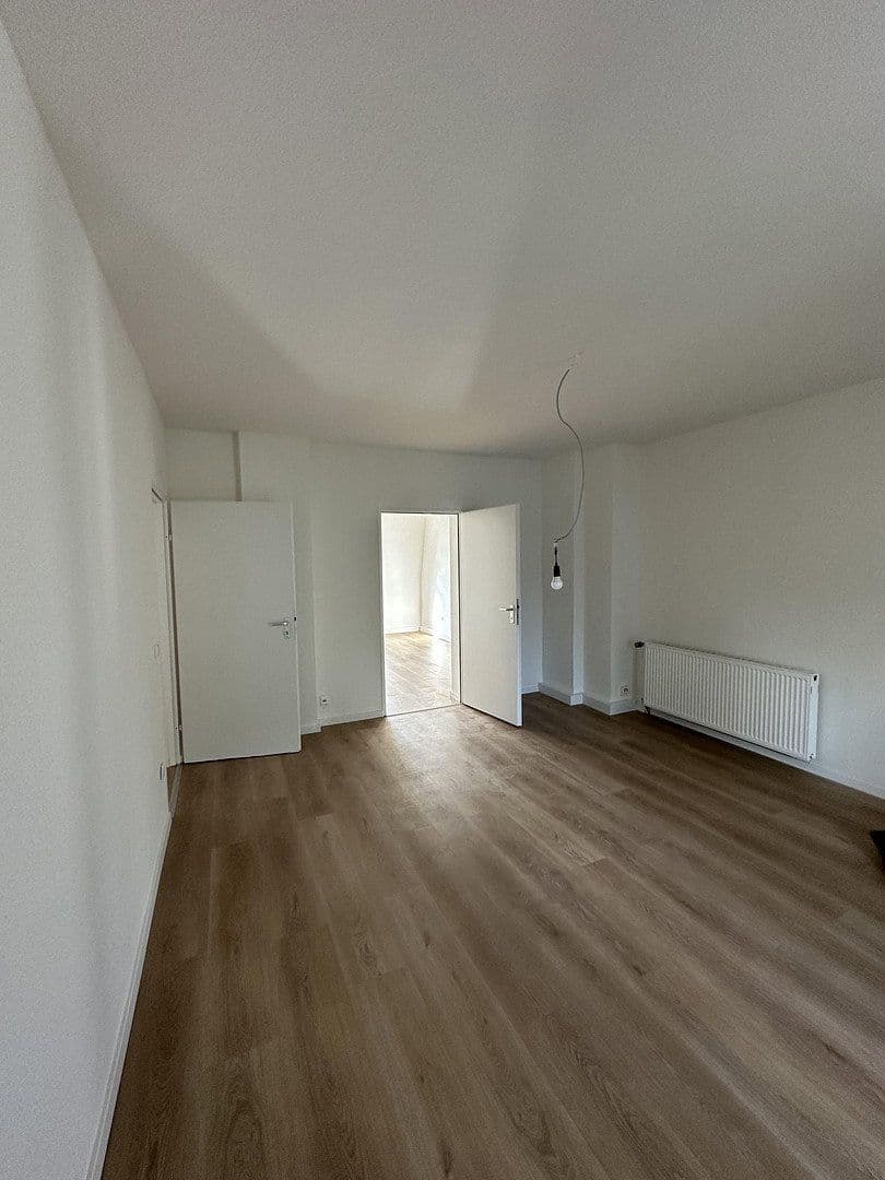 Prenájom bytu 4-izbový 94 m², Essen, Severné Porýnie - Westfálsko Prenájom bytu 4-izbový 94 m², Essen, Severné Porýnie - Westfálsko