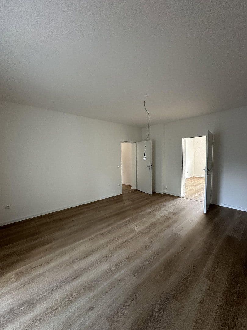 Prenájom bytu 4-izbový 94 m², Essen, Severné Porýnie - Westfálsko Prenájom bytu 4-izbový 94 m², Essen, Severné Porýnie - Westfálsko