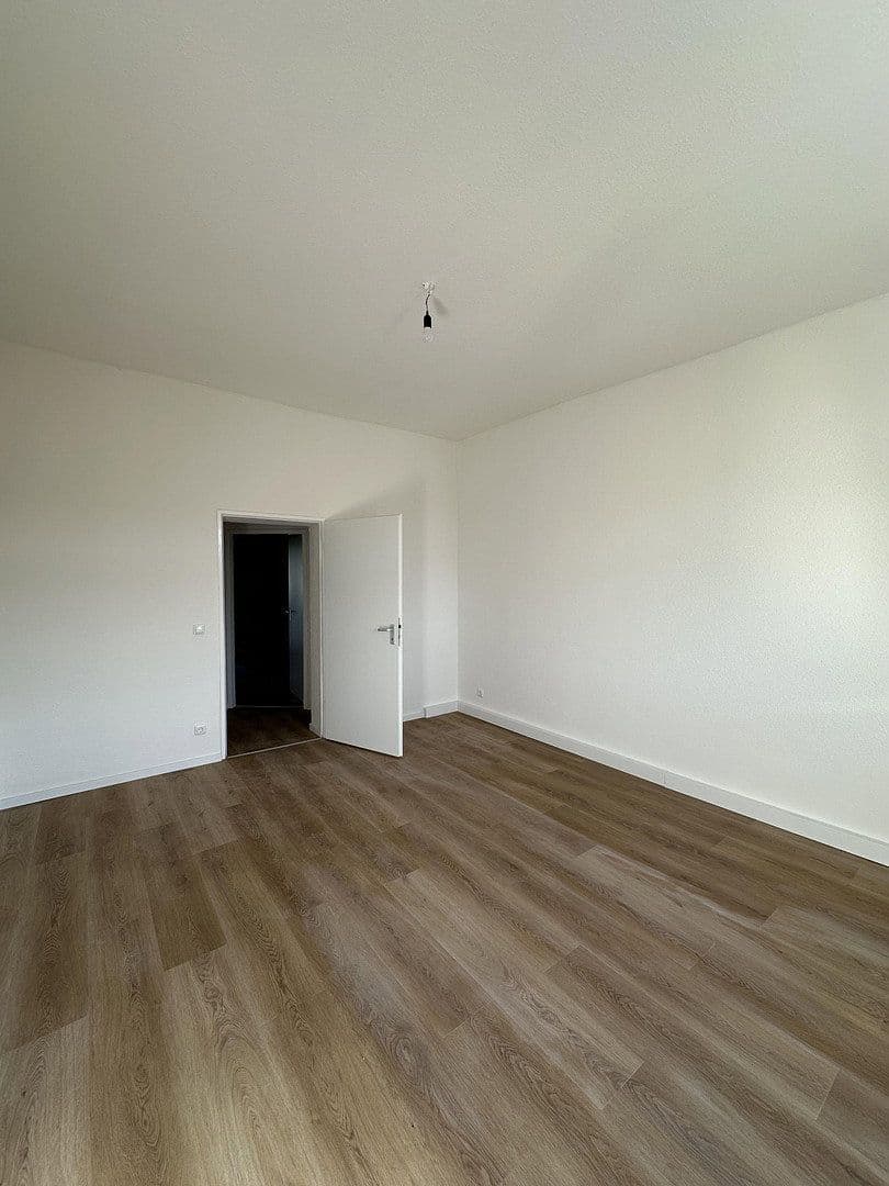 Prenájom bytu 4-izbový 94 m², Essen, Severné Porýnie - Westfálsko Prenájom bytu 4-izbový 94 m², Essen, Severné Porýnie - Westfálsko