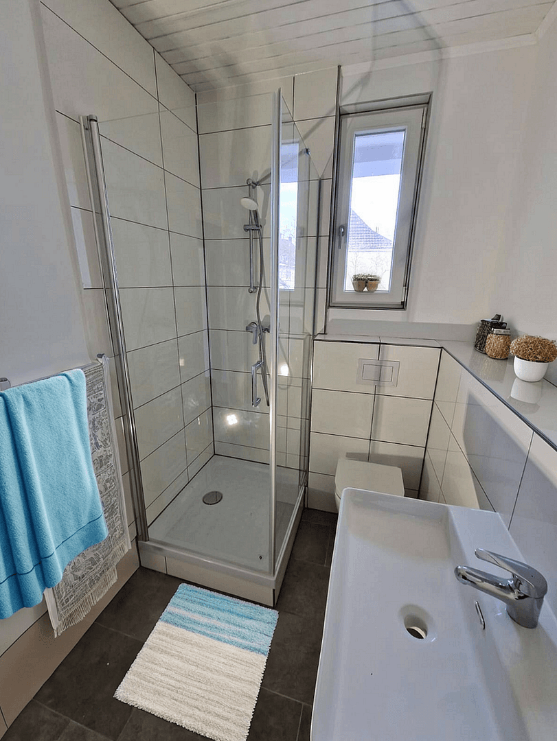 Prenájom bytu 4-izbový 95 m², Kyffhäuser Sr. 17, Mönchengladbach, Severné Porýnie - Westfálsko Prenájom bytu 4-izbový 95 m², Kyffhäuser Sr. 17, Mönchengladbach, Severné Porýnie - Westfálsko