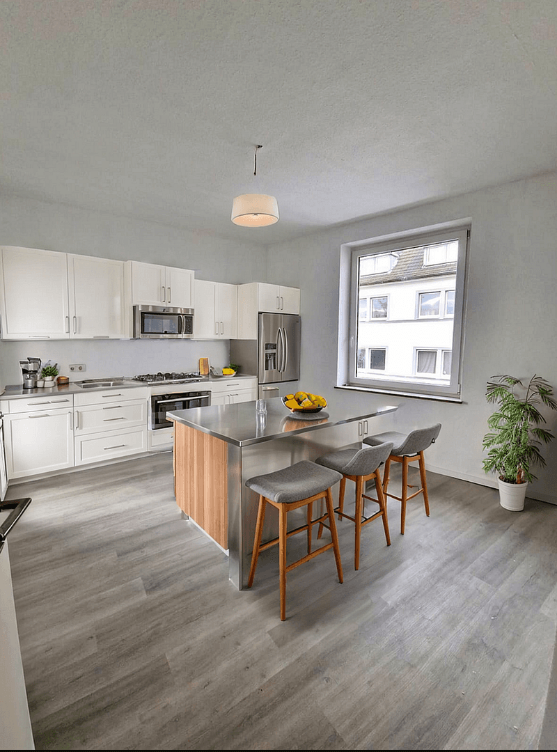 Prenájom bytu 4-izbový 95 m², Kyffhäuser Sr. 17, Mönchengladbach, Severné Porýnie - Westfálsko Prenájom bytu 4-izbový 95 m², Kyffhäuser Sr. 17, Mönchengladbach, Severné Porýnie - Westfálsko