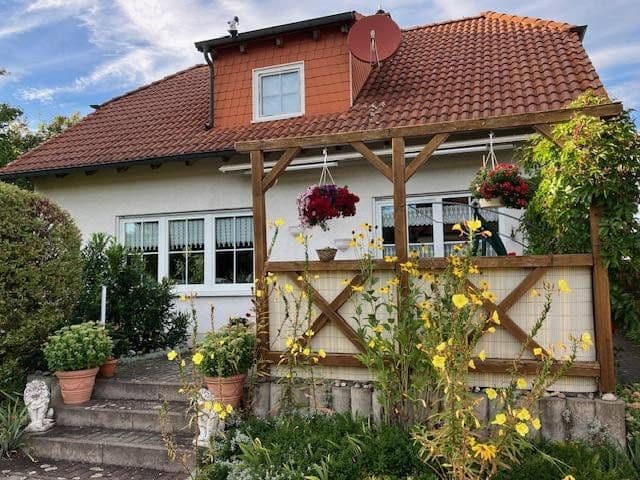 Predaj domu 112 m², pozemok 1.309 m², Blankenhain, Durínsko Predaj domu 112 m², pozemok 1.309 m², Blankenhain, Durínsko