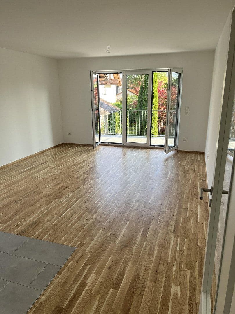 Prenájom bytu 3-izbový 82 m², Moosburg an der Isar, Bavorsko Prenájom bytu 3-izbový 82 m², Moosburg an der Isar, Bavorsko