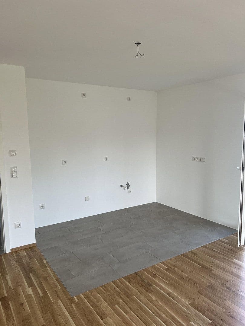 Prenájom bytu 3-izbový 82 m², Moosburg an der Isar, Bavorsko Prenájom bytu 3-izbový 82 m², Moosburg an der Isar, Bavorsko