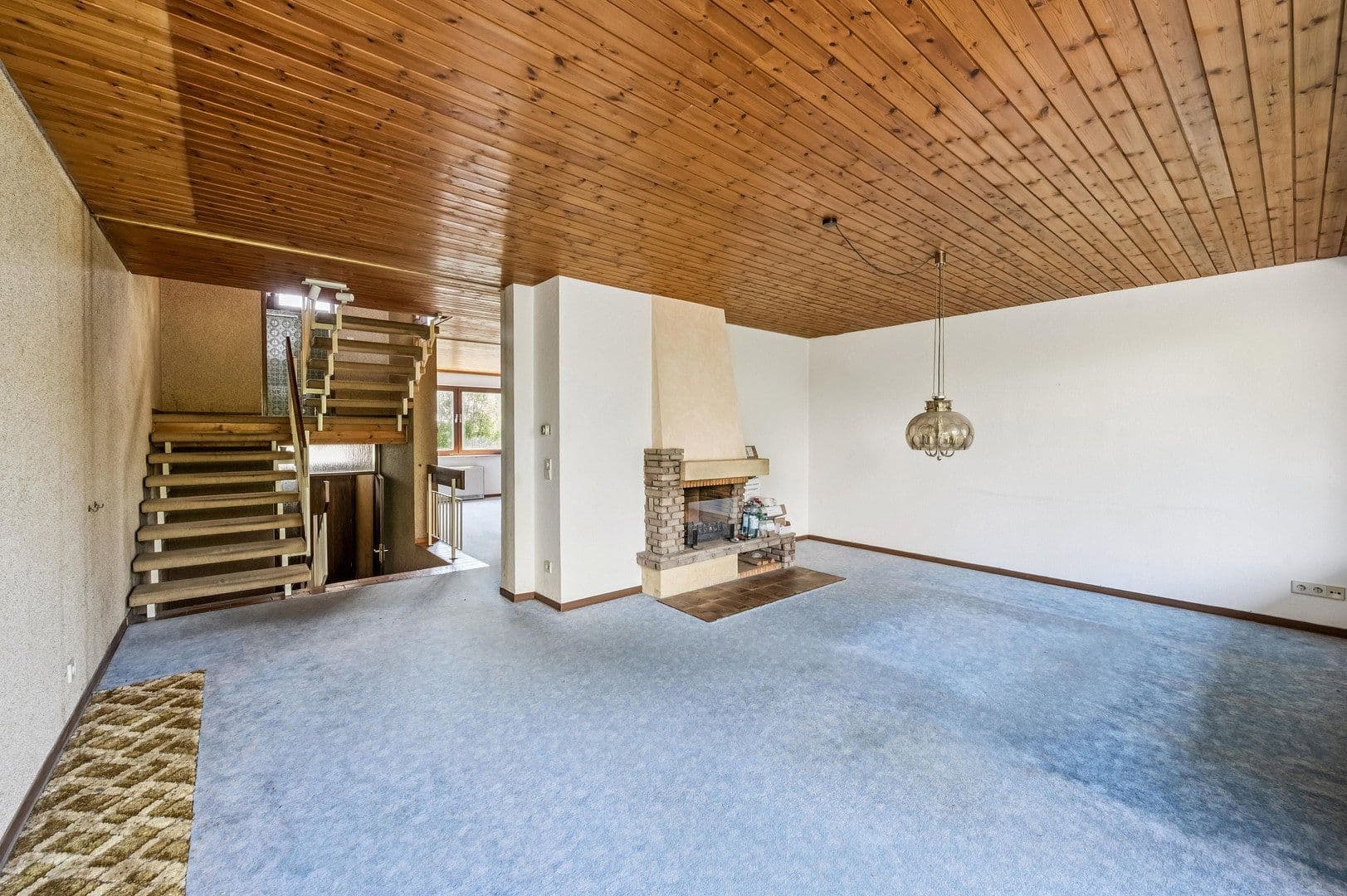 Predaj domu 139 m², pozemok 269 m², Leinfelden-Echterdingen, Bádensko-Wurttembersko Predaj domu 139 m², pozemok 269 m², Leinfelden-Echterdingen, Bádensko-Wurttembersko
