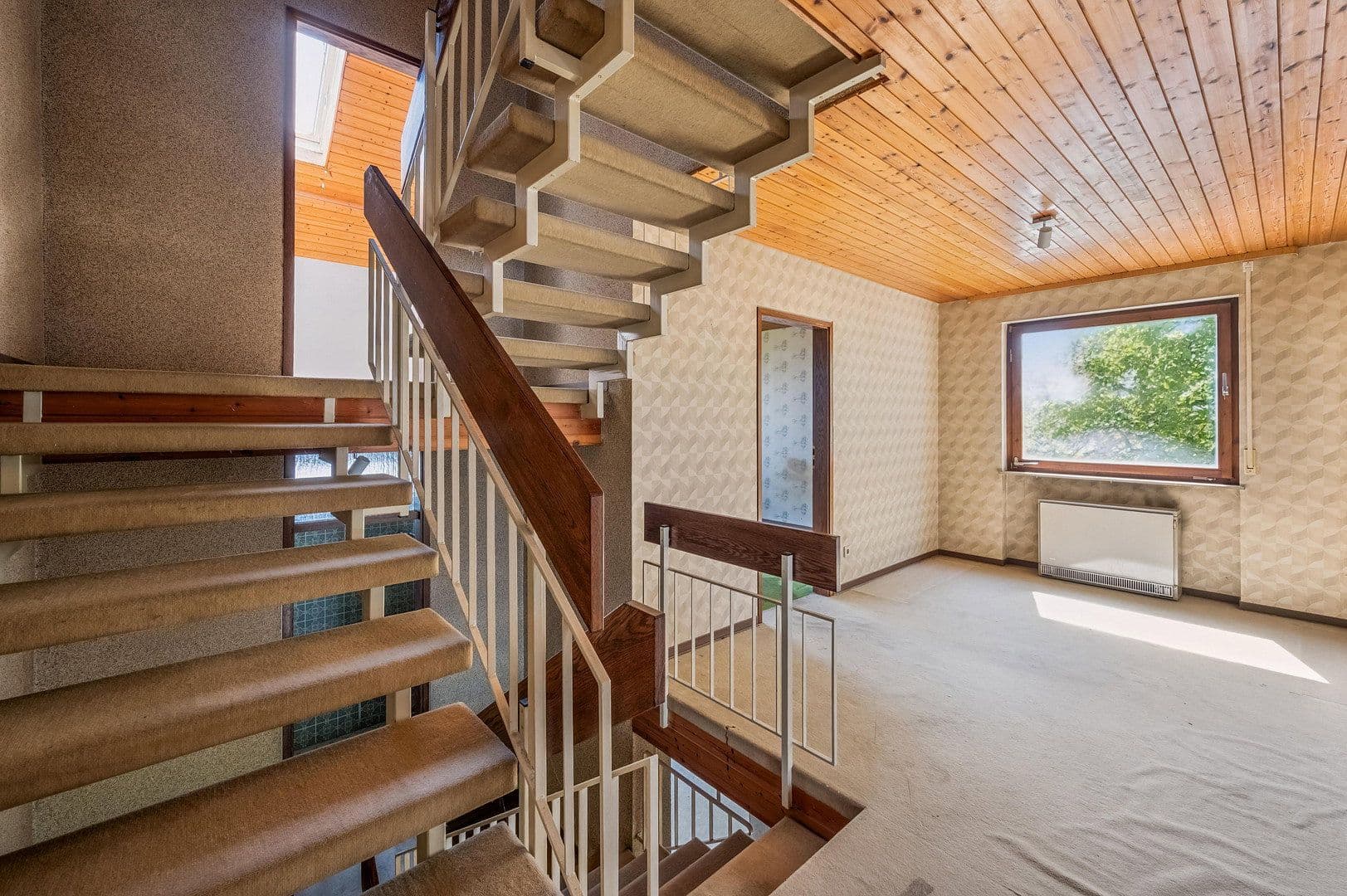 Predaj domu 139 m², pozemok 269 m², Leinfelden-Echterdingen, Bádensko-Wurttembersko Predaj domu 139 m², pozemok 269 m², Leinfelden-Echterdingen, Bádensko-Wurttembersko