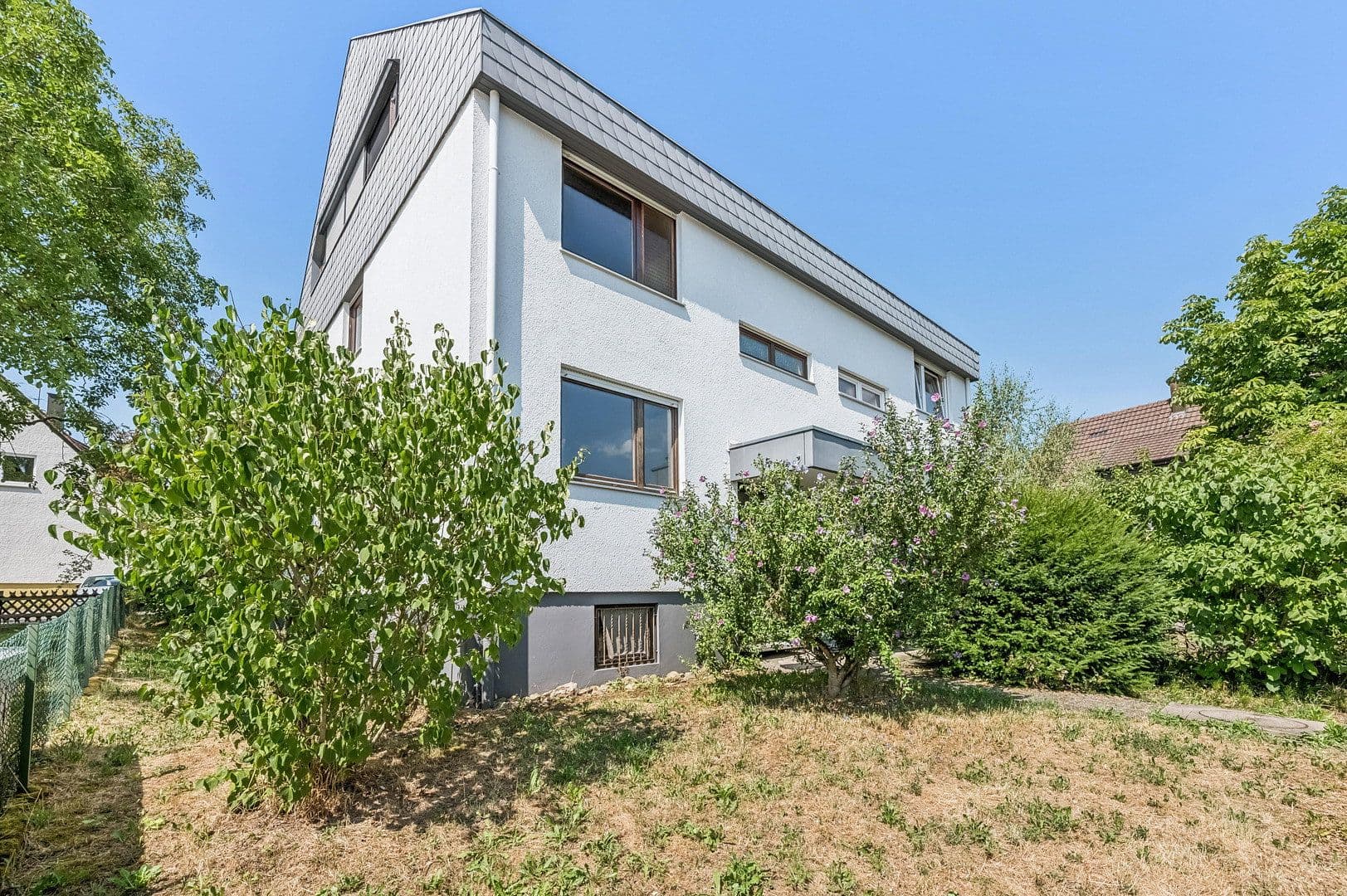 Predaj domu 139 m², pozemok 269 m², Leinfelden-Echterdingen, Bádensko-Wurttembersko Predaj domu 139 m², pozemok 269 m², Leinfelden-Echterdingen, Bádensko-Wurttembersko