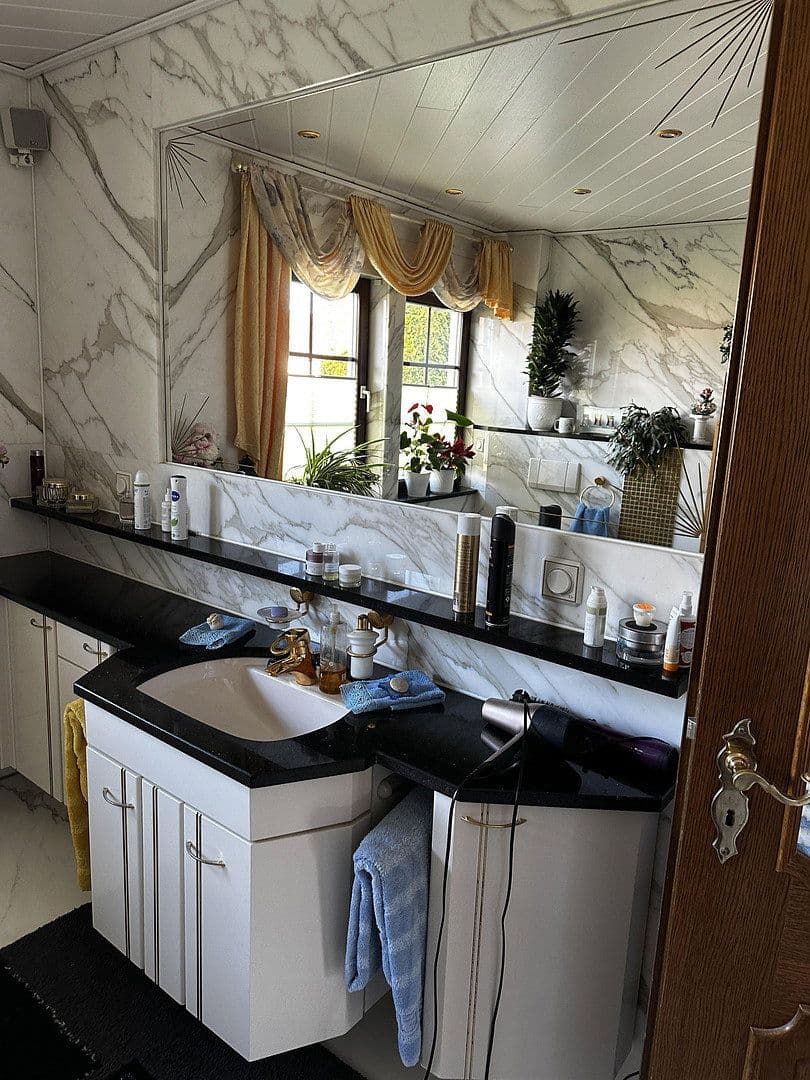 Predaj domu 193 m², pozemok 1.307 m², Kollau 18, Thallwitz, Sasko Predaj domu 193 m², pozemok 1.307 m², Kollau 18, Thallwitz, Sasko