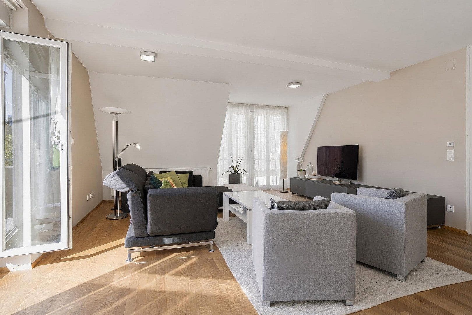 Predaj bytu 6-izbový 187 m², Mindelheim, Bavorsko Predaj bytu 6-izbový 187 m², Mindelheim, Bavorsko