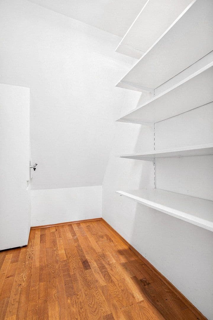 Predaj bytu 6-izbový 187 m², Mindelheim, Bavorsko Predaj bytu 6-izbový 187 m², Mindelheim, Bavorsko