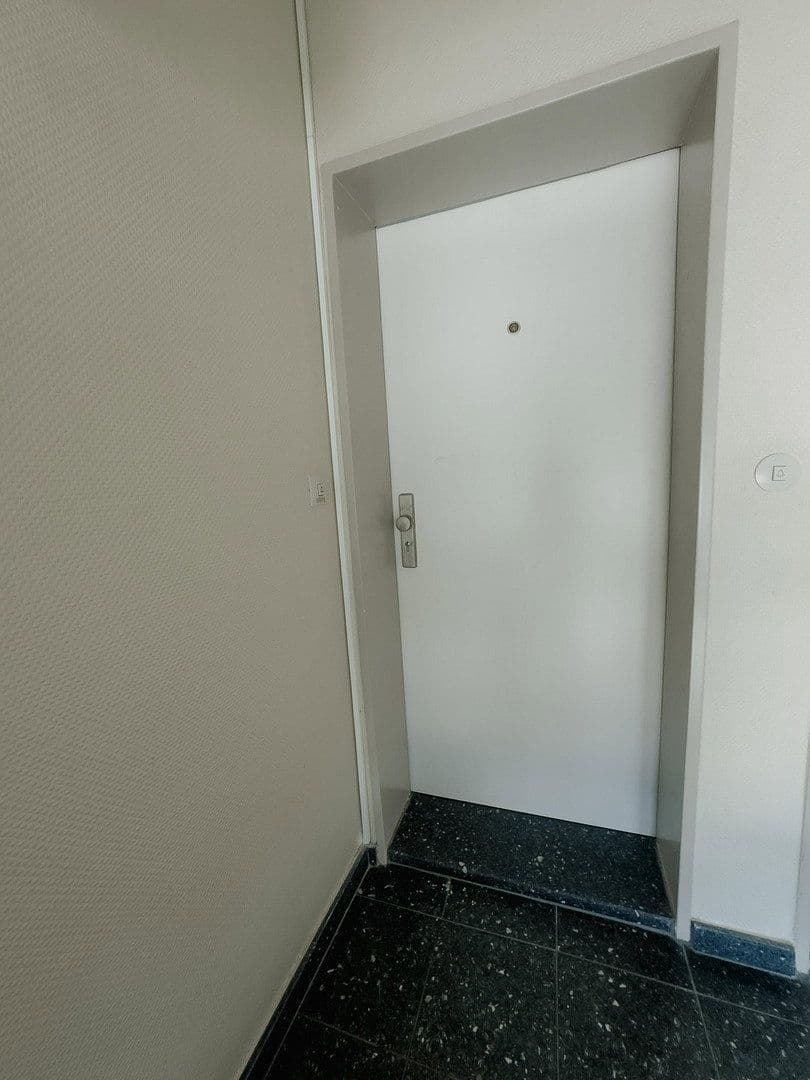 Predaj bytu 2-izbový 62 m², Kurfürstenallee 68b, Bremen, Brémy Predaj bytu 2-izbový 62 m², Kurfürstenallee 68b, Bremen, Brémy