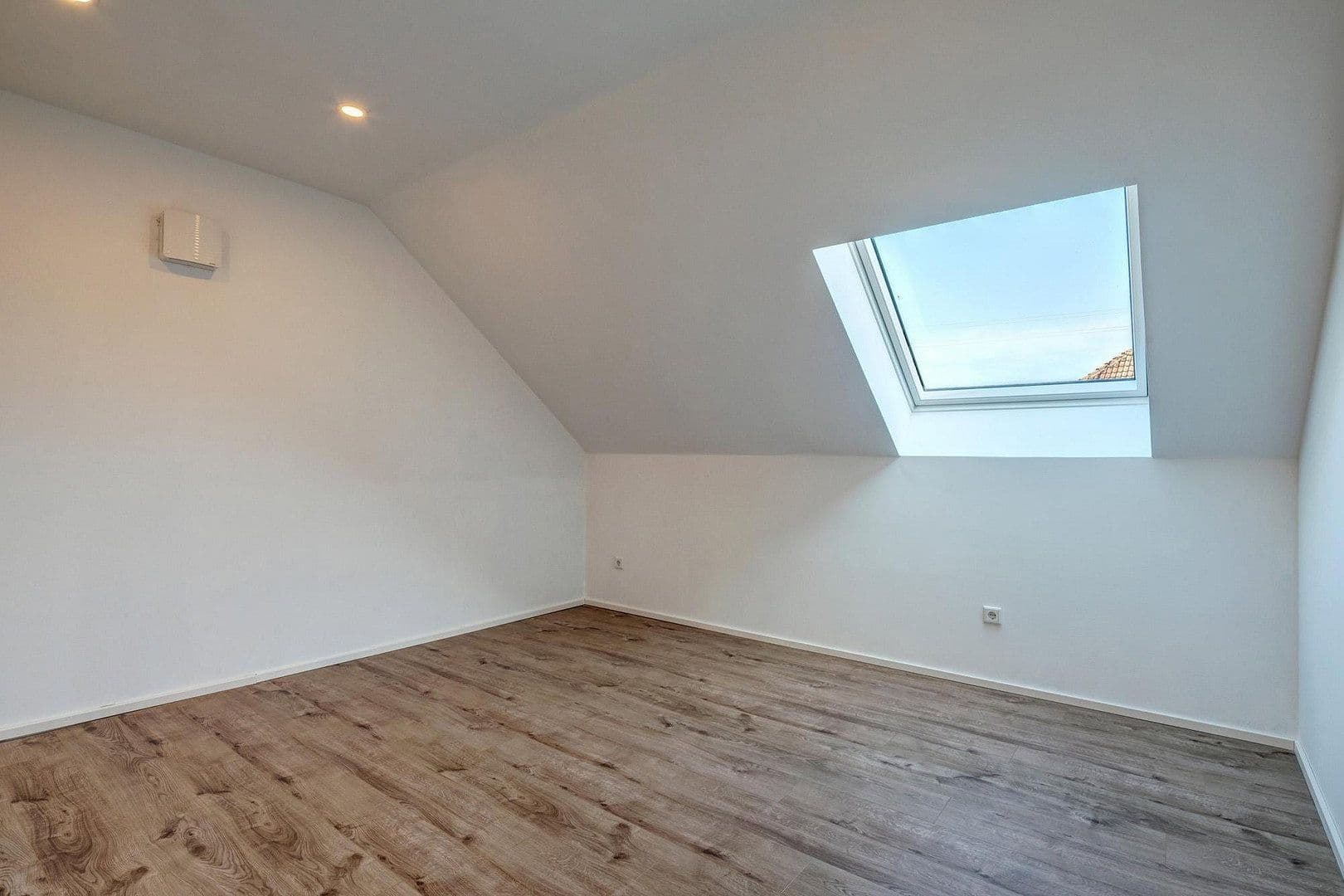 Prenájom bytu 2-izbový 73 m², Mühlbachstraße 15, Dirlewang, Bavorsko Prenájom bytu 2-izbový 73 m², Mühlbachstraße 15, Dirlewang, Bavorsko