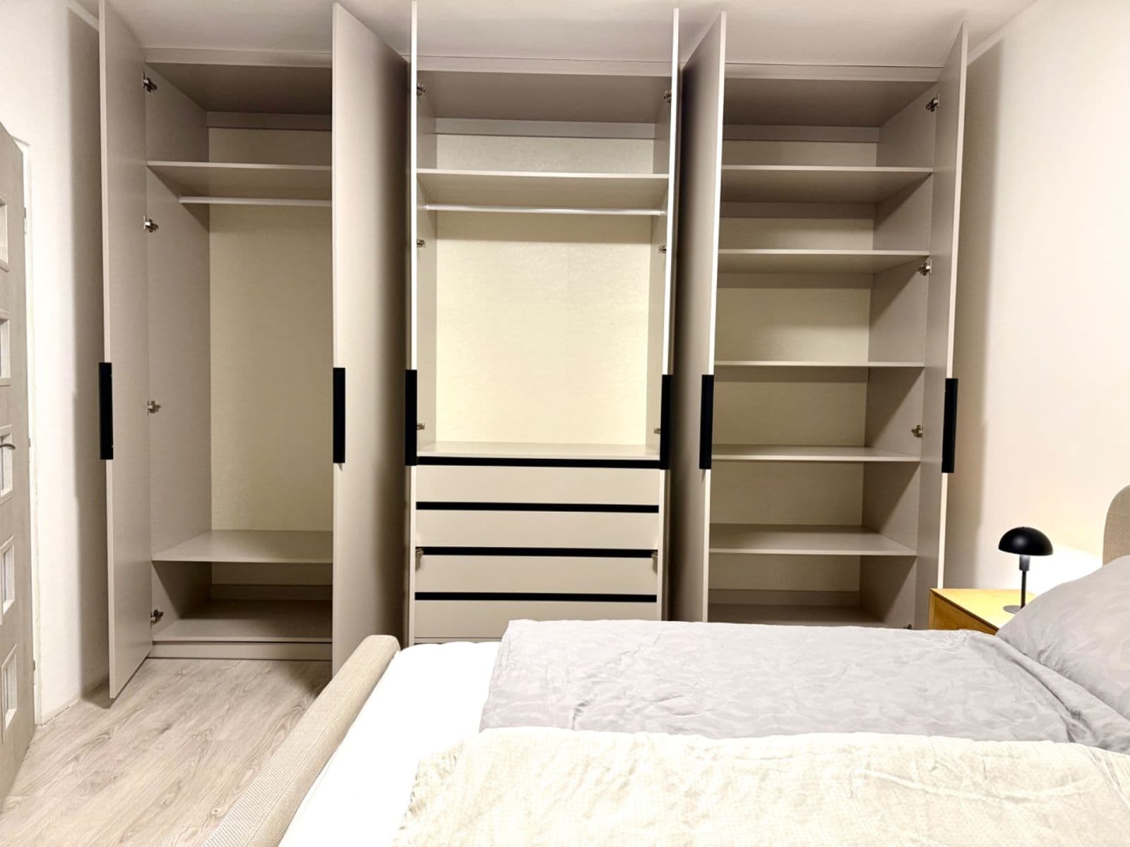 Prenájom bytu 2-izbový 39 m², Dvořákova, Karlovy Vary, Karlovarský kraj Prenájom bytu 2-izbový 39 m², Dvořákova, Karlovy Vary, Karlovarský kraj