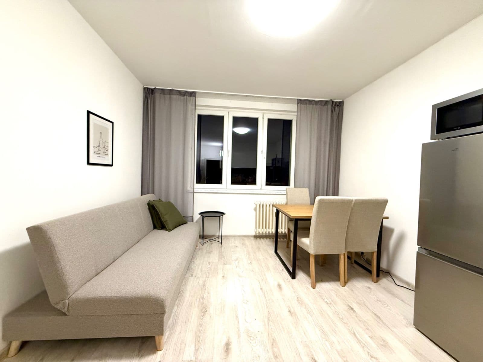 Prenájom bytu 2-izbový 39 m², Dvořákova, Karlovy Vary, Karlovarský kraj Prenájom bytu 2-izbový 39 m², Dvořákova, Karlovy Vary, Karlovarský kraj