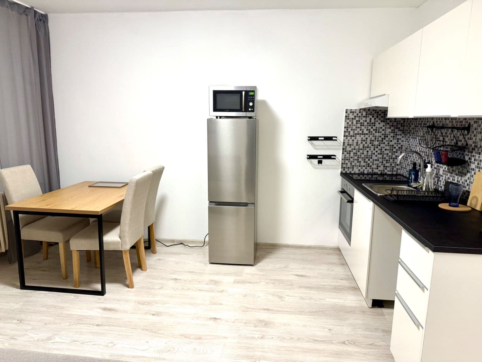 Prenájom bytu 2-izbový 39 m², Dvořákova, Karlovy Vary, Karlovarský kraj Prenájom bytu 2-izbový 39 m², Dvořákova, Karlovy Vary, Karlovarský kraj