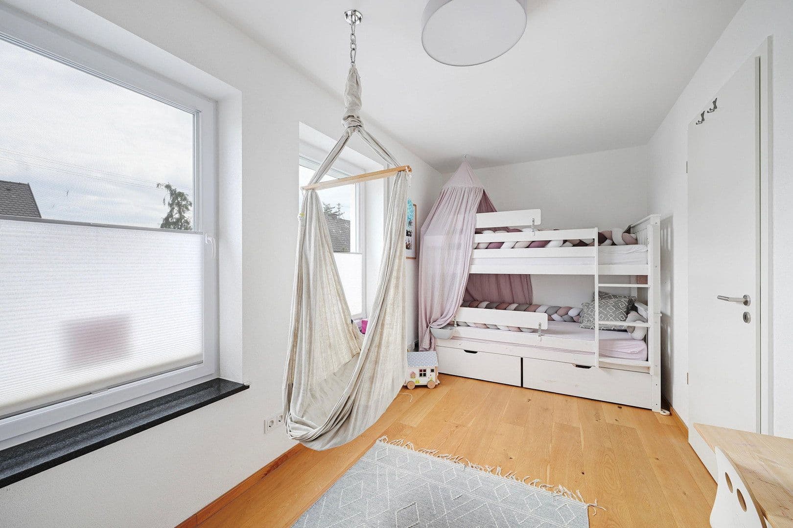 Predaj domu 144 m², pozemok 210 m², Maisach, Bavorsko Predaj domu 144 m², pozemok 210 m², Maisach, Bavorsko