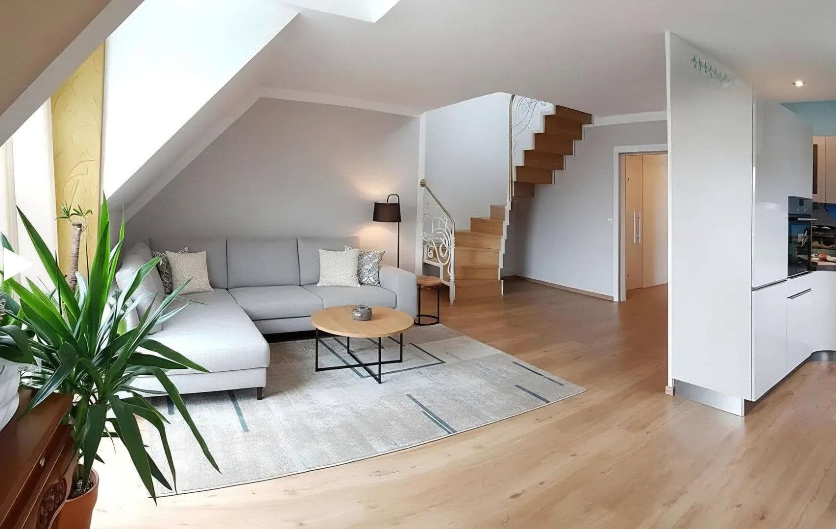 Predaj bytu 4-izbový 123 m², Hirschaid, Bavorsko Predaj bytu 4-izbový 123 m², Hirschaid, Bavorsko
