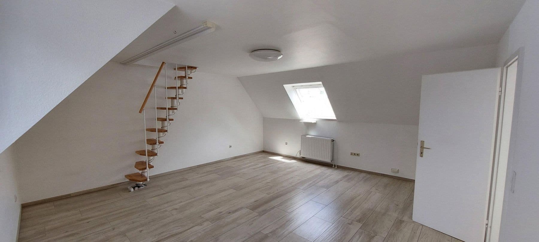 Prenájom bytu 1-izbový 36 m², Ratingen, Severné Porýnie - Westfálsko Prenájom bytu 1-izbový 36 m², Ratingen, Severné Porýnie - Westfálsko