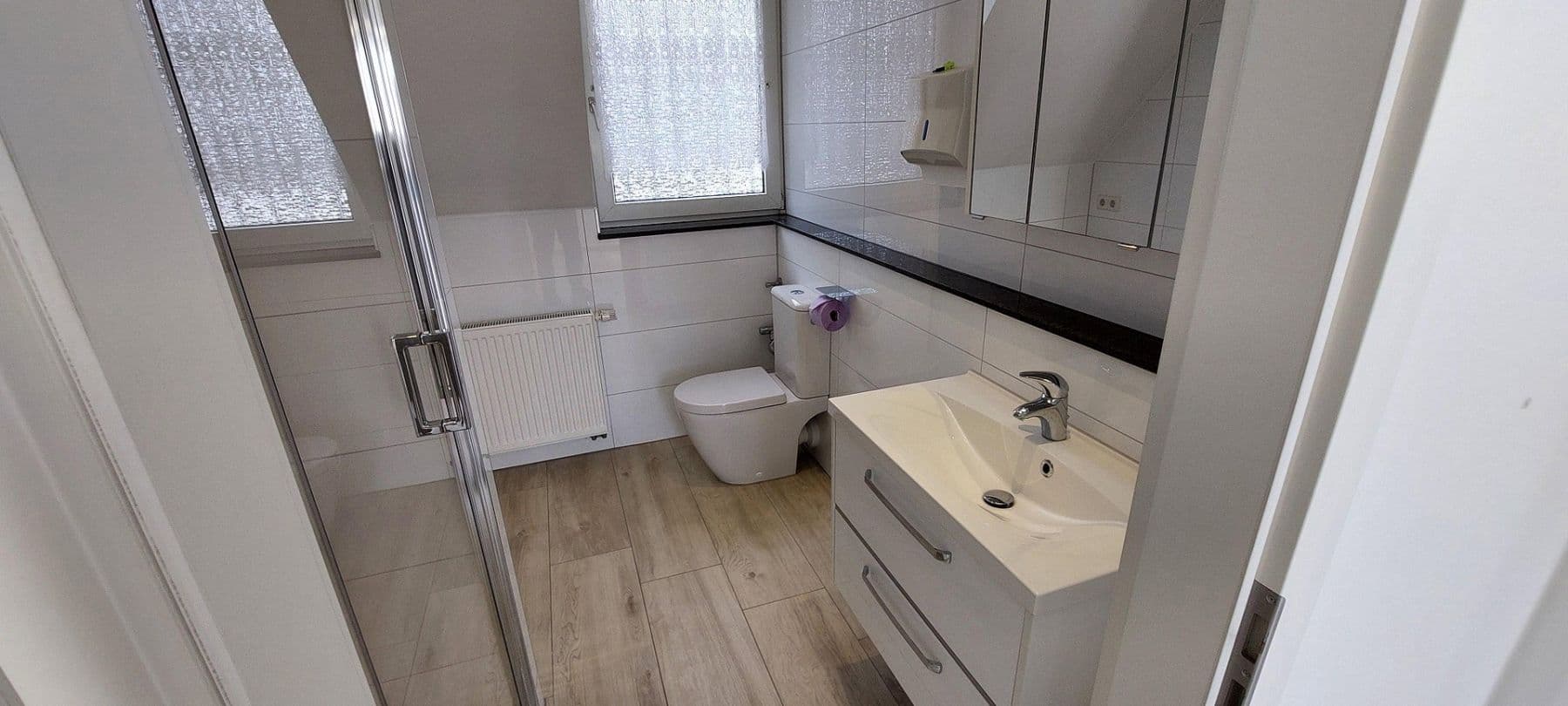 Prenájom bytu 1-izbový 36 m², Ratingen, Severné Porýnie - Westfálsko Prenájom bytu 1-izbový 36 m², Ratingen, Severné Porýnie - Westfálsko