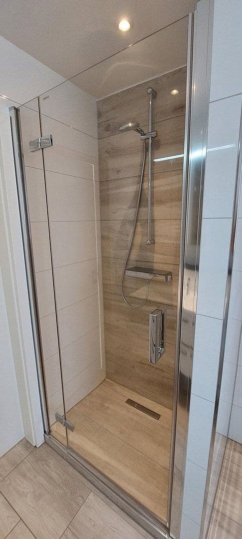 Prenájom bytu 1-izbový 36 m², Ratingen, Severné Porýnie - Westfálsko Prenájom bytu 1-izbový 36 m², Ratingen, Severné Porýnie - Westfálsko