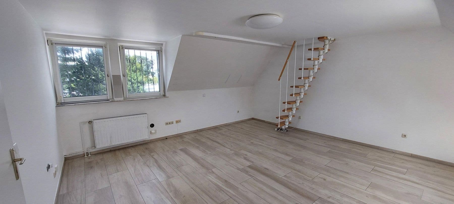 Prenájom bytu 1-izbový 36 m², Ratingen, Severné Porýnie - Westfálsko Prenájom bytu 1-izbový 36 m², Ratingen, Severné Porýnie - Westfálsko