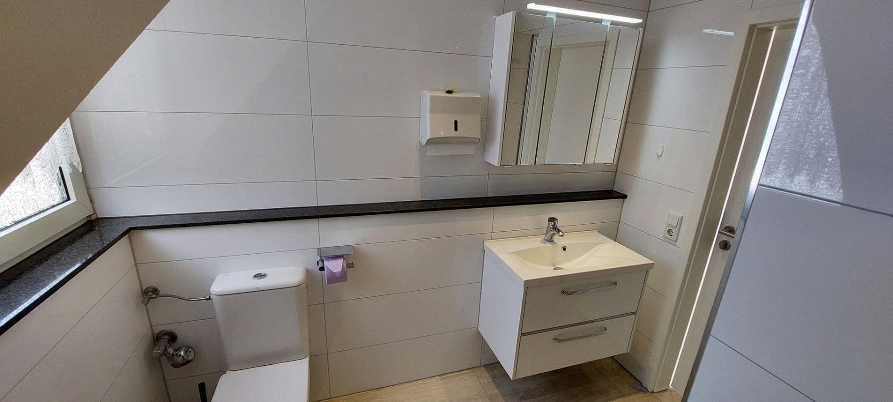 Prenájom bytu 1-izbový 36 m², Ratingen, Severné Porýnie - Westfálsko Prenájom bytu 1-izbový 36 m², Ratingen, Severné Porýnie - Westfálsko