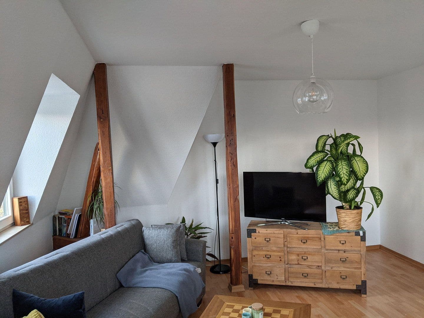 Prenájom bytu 2-izbový 49 m², Thomasiusstr. 35, Halle (Saale), Sasko-Anhaltsko Prenájom bytu 2-izbový 49 m², Thomasiusstr. 35, Halle (Saale), Sasko-Anhaltsko