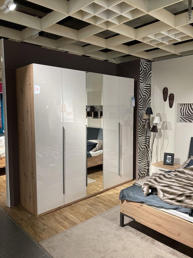 Prenájom bytu 2-izbový 48 m², Lilli-Kurowski-Straße 7, München, Bavorsko Prenájom bytu 2-izbový 48 m², Lilli-Kurowski-Straße 7, München, Bavorsko