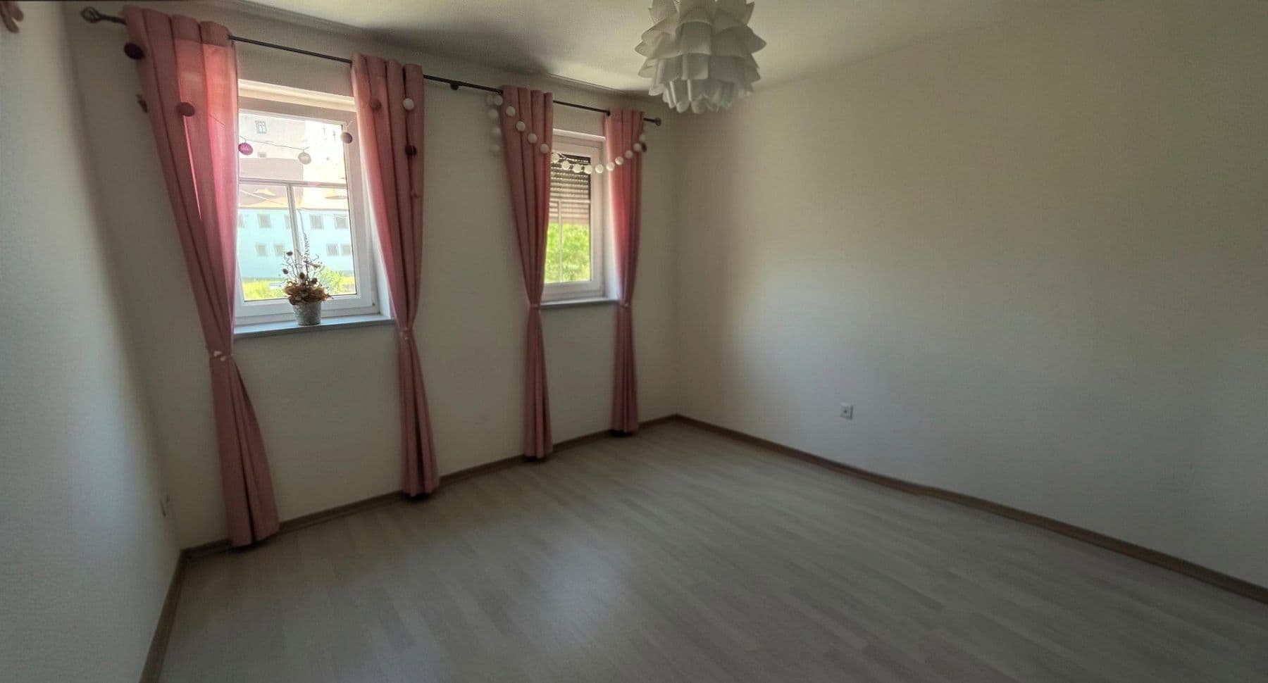 Predaj domu 342 m², pozemok 485 m², Wasserstraße 20, Radeberg, Sasko Predaj domu 342 m², pozemok 485 m², Wasserstraße 20, Radeberg, Sasko