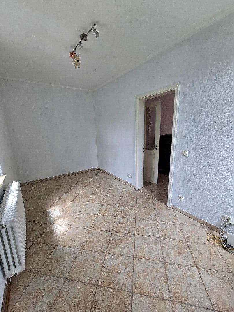 Predaj domu 343 m², pozemok 485 m², Wasserstraße 20, Radeberg, Sasko Predaj domu 343 m², pozemok 485 m², Wasserstraße 20, Radeberg, Sasko