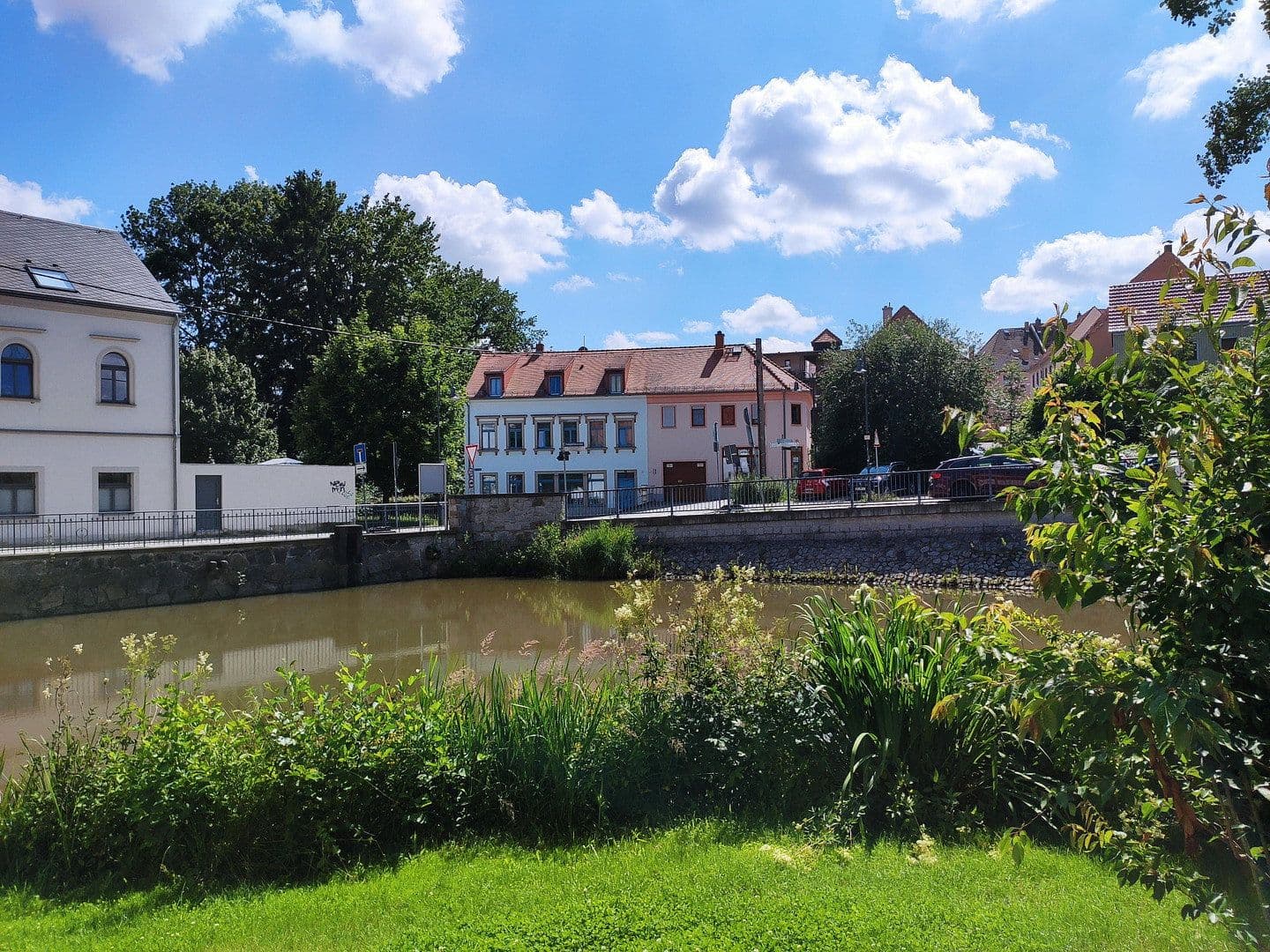 Predaj domu 343 m², pozemok 485 m², Wasserstraße 20, Radeberg, Sasko Predaj domu 343 m², pozemok 485 m², Wasserstraße 20, Radeberg, Sasko