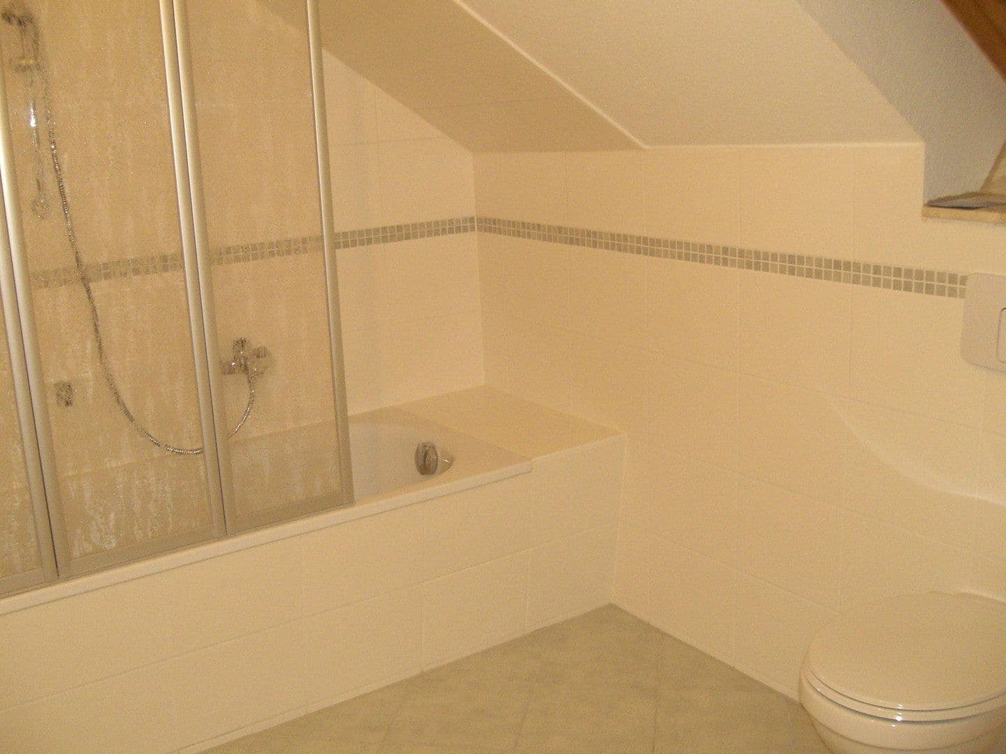 Predaj domu 343 m², pozemok 485 m², Wasserstraße 20, Radeberg, Sasko Predaj domu 343 m², pozemok 485 m², Wasserstraße 20, Radeberg, Sasko