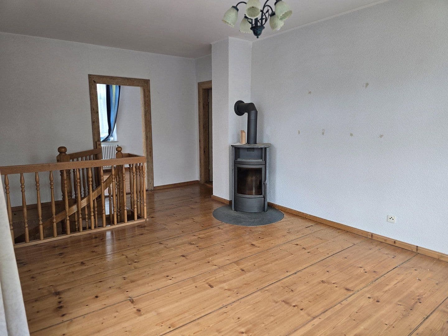 Predaj domu 343 m², pozemok 485 m², Wasserstraße 20, Radeberg, Sasko Predaj domu 343 m², pozemok 485 m², Wasserstraße 20, Radeberg, Sasko