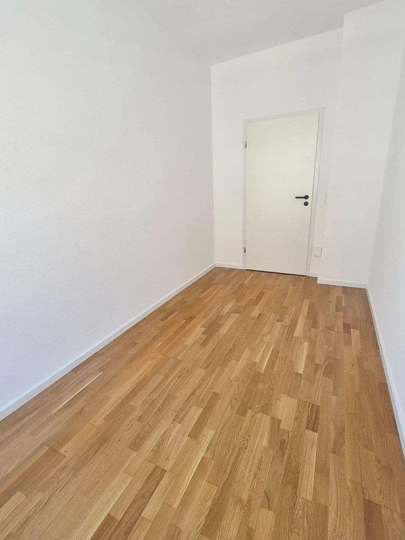 Prenájom bytu 3-izbový 75 m², Lomlerstraße 14, Zwenkau, Sasko Prenájom bytu 3-izbový 75 m², Lomlerstraße 14, Zwenkau, Sasko