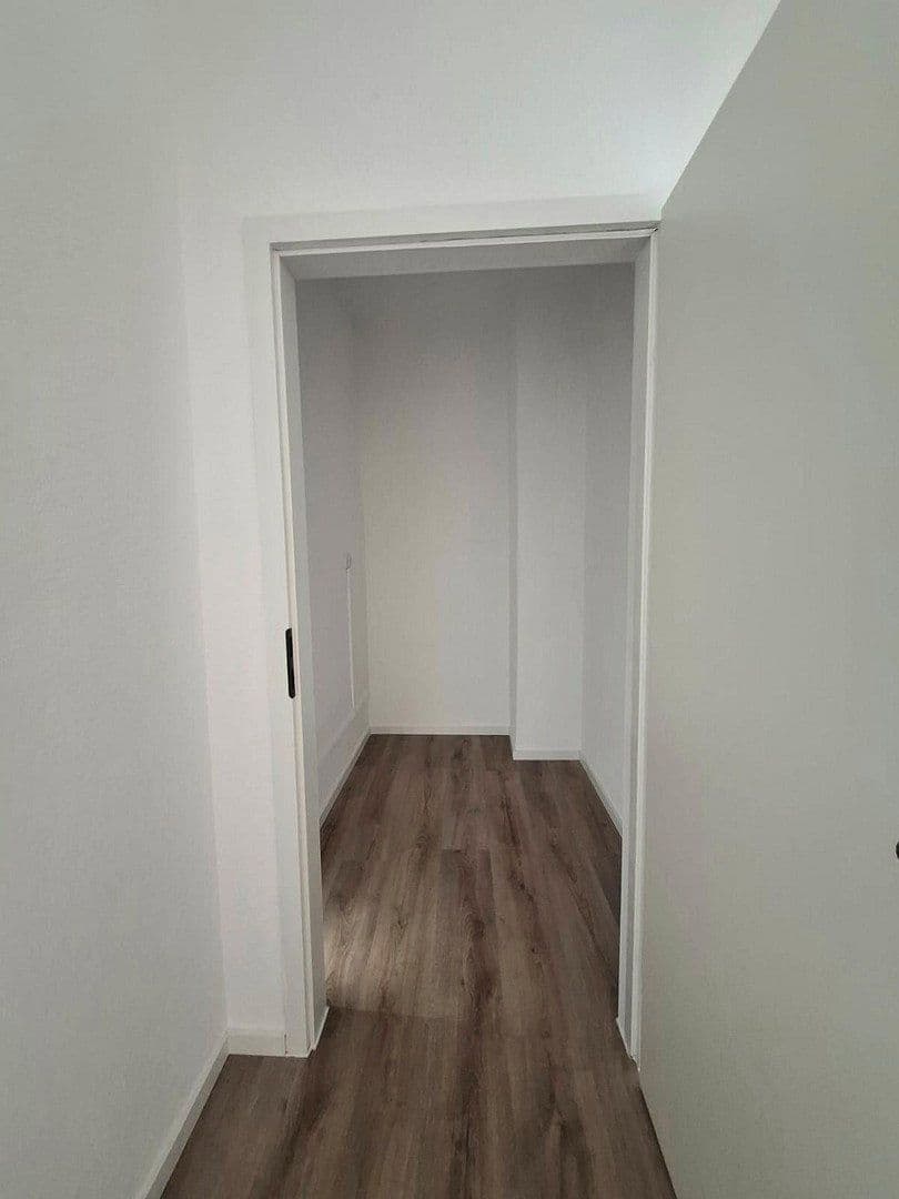 Prenájom bytu 3-izbový 75 m², Lomlerstraße 14, Zwenkau, Sasko Prenájom bytu 3-izbový 75 m², Lomlerstraße 14, Zwenkau, Sasko