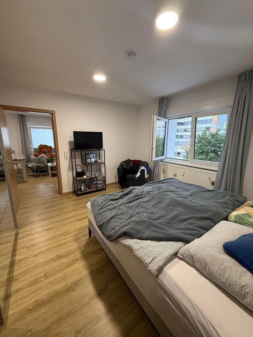 Prenájom bytu 3-izbový 68 m², Elisabethenstr. 4, Ulm, Bádensko-Wurttembersko Prenájom bytu 3-izbový 68 m², Elisabethenstr. 4, Ulm, Bádensko-Wurttembersko
