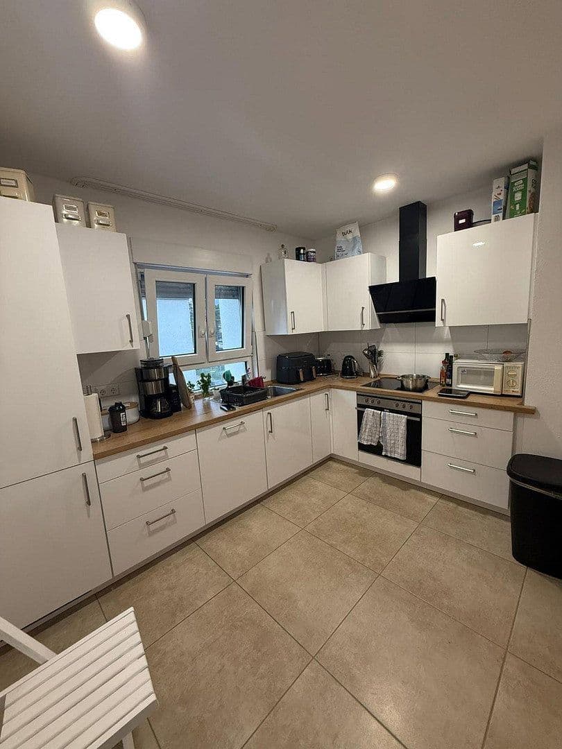 Prenájom bytu 3-izbový 68 m², Elisabethenstr. 4, Ulm, Bádensko-Wurttembersko Prenájom bytu 3-izbový 68 m², Elisabethenstr. 4, Ulm, Bádensko-Wurttembersko