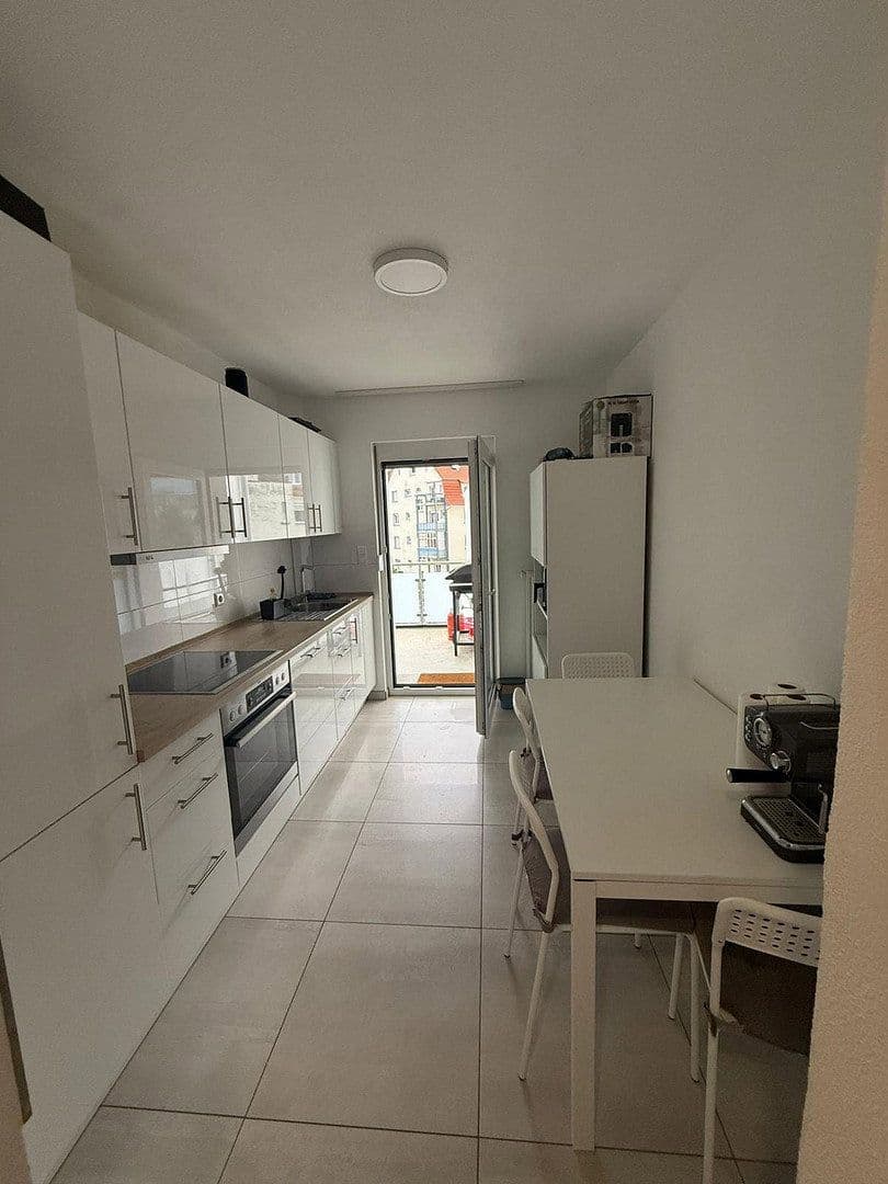 Prenájom bytu 3-izbový 77 m², Elisabethenstr. 4, Ulm, Bádensko-Wurttembersko Prenájom bytu 3-izbový 77 m², Elisabethenstr. 4, Ulm, Bádensko-Wurttembersko