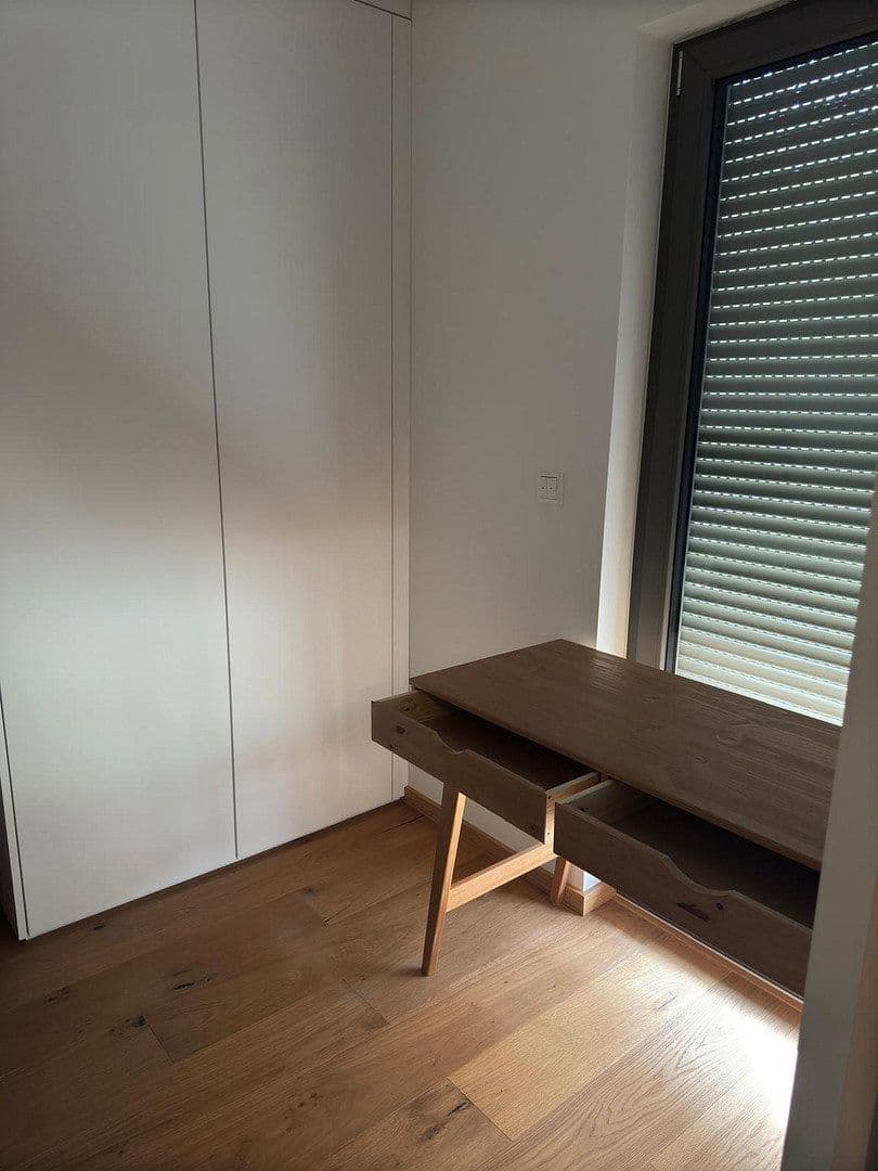 Prenájom bytu 2-izbový 34 m², Kiefernstrasse 25, München, Bavorsko Prenájom bytu 2-izbový 34 m², Kiefernstrasse 25, München, Bavorsko