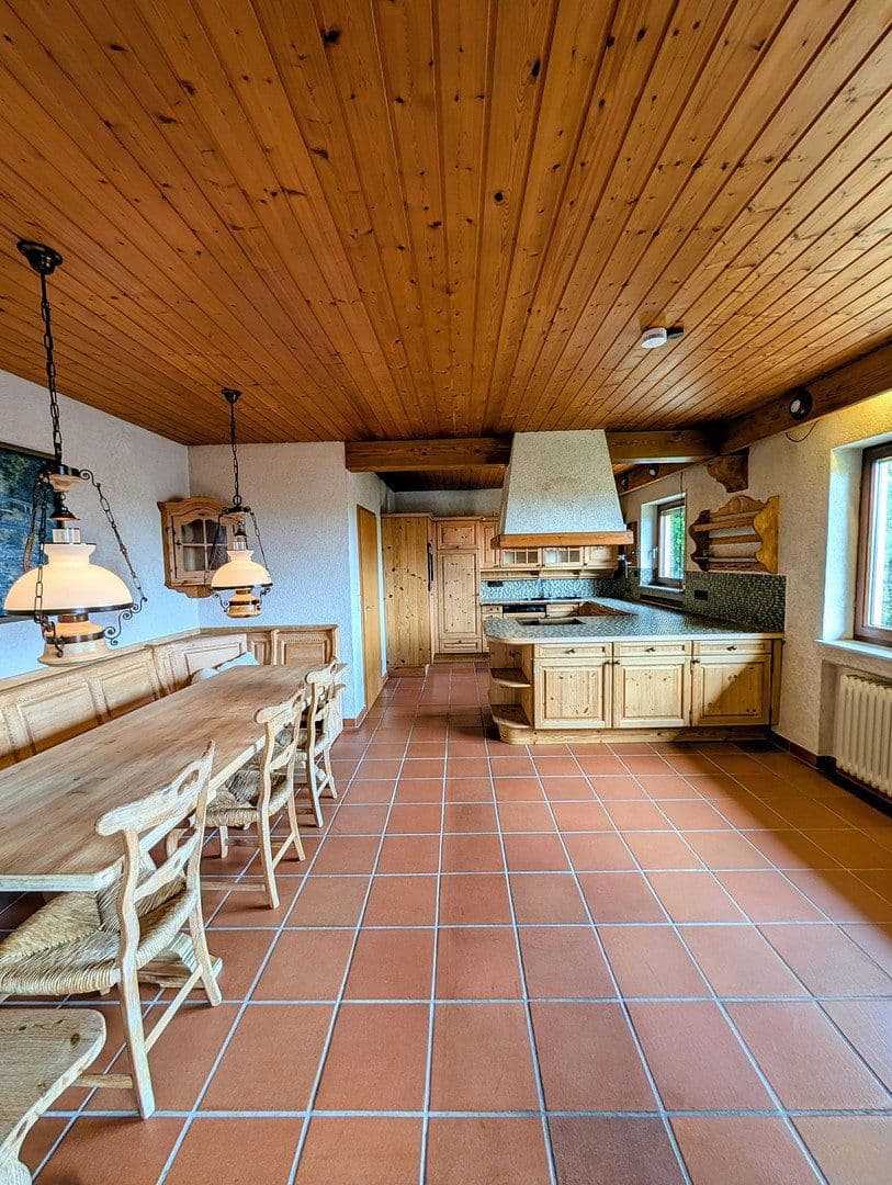 Prenájom domu 250 m², pozemok 1.275 m², Geißbühl 8, Bad Überkingen, Bádensko-Wurttembersko Prenájom domu 250 m², pozemok 1.275 m², Geißbühl 8, Bad Überkingen, Bádensko-Wurttembersko