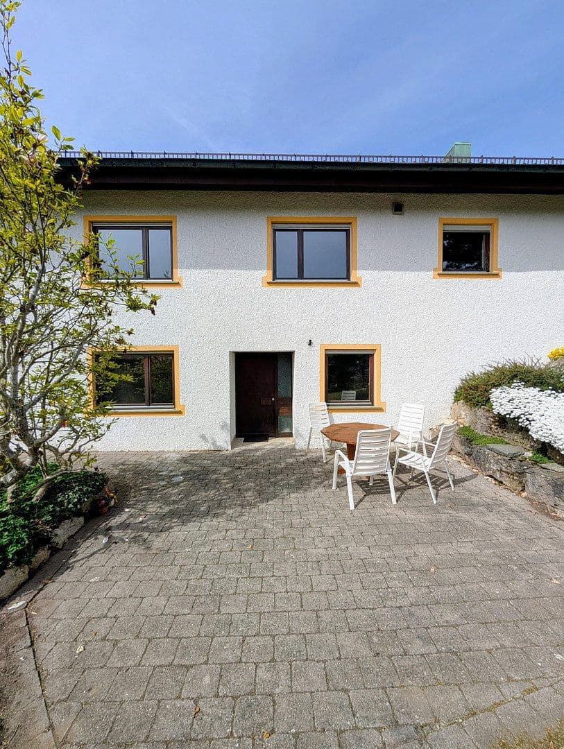 Prenájom domu 250 m², pozemok 1.275 m², Geißbühl 8, Bad Überkingen, Bádensko-Wurttembersko Prenájom domu 250 m², pozemok 1.275 m², Geißbühl 8, Bad Überkingen, Bádensko-Wurttembersko