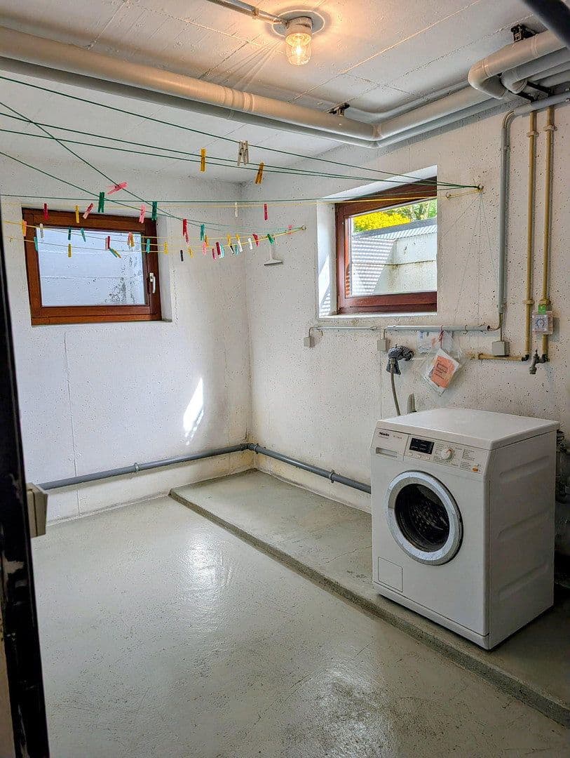 Prenájom domu 250 m², pozemok 1.275 m², Geißbühl 8, Bad Überkingen, Bádensko-Wurttembersko Prenájom domu 250 m², pozemok 1.275 m², Geißbühl 8, Bad Überkingen, Bádensko-Wurttembersko